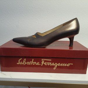 Salvatore Farragamo kitten heel